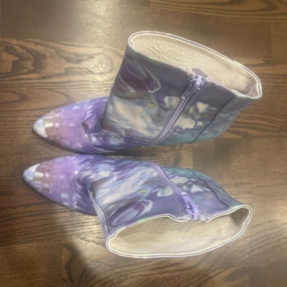 DESIGNER SPOTLIGHT: Miista - Fuoco Nelle Vene MIISTA clear heel satin boots